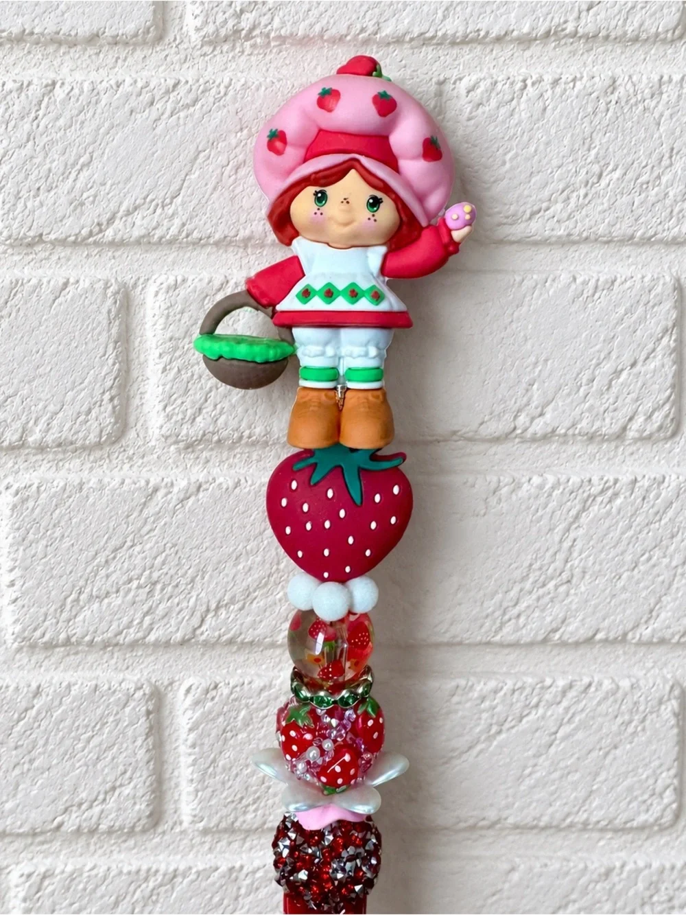 Strawberry Shortcake Beaded Pen - basket